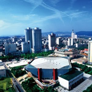 長(zhǎng)沙市岳麓區(qū)教育局各部門工作時(shí)間及聯(lián)系電話