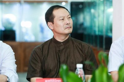 邱海洋(法學(xué)博士，金融學(xué)博士后)