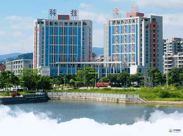 揭陽產(chǎn)業(yè)轉(zhuǎn)移工業(yè)園管理委員會(huì)